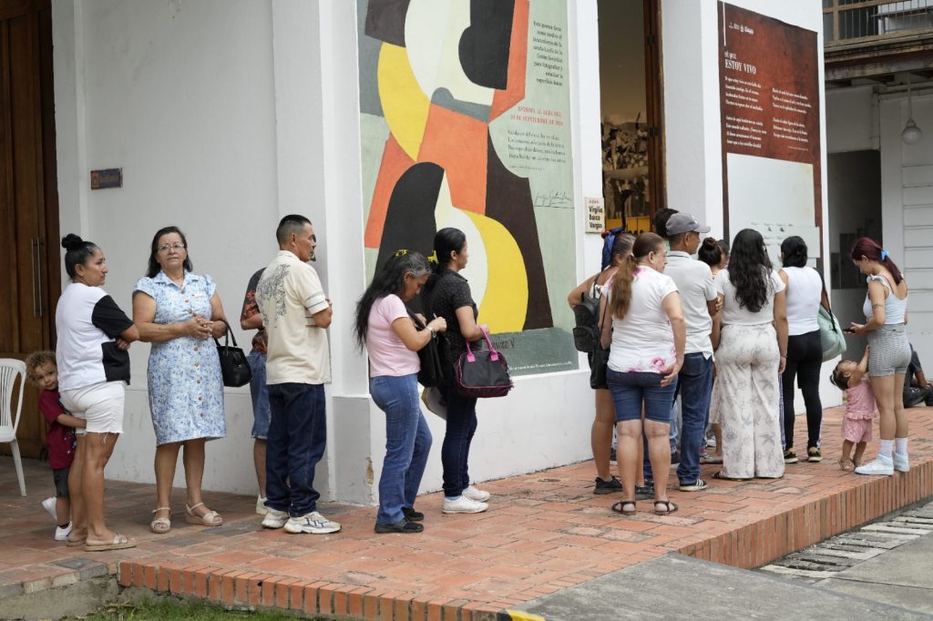 MÁS DE 600 PERSONAS PARTICIPARON EN LA JORNADA DE BANCARIZACIÓN