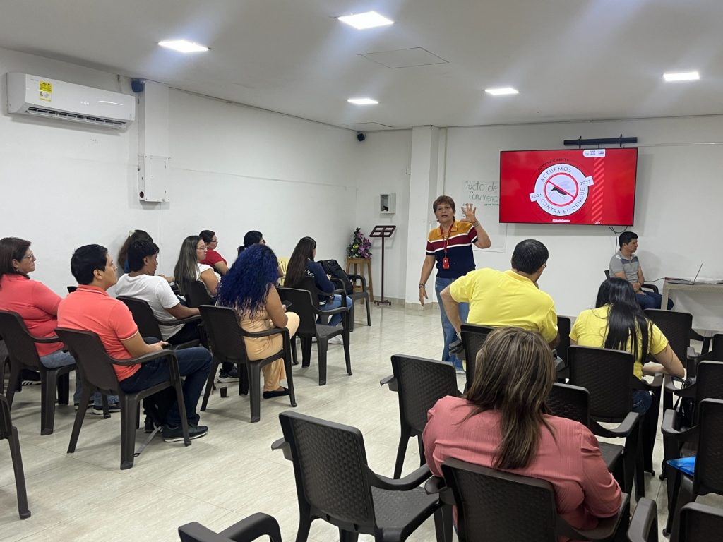 DOCENTES DE CÚCUTA SE FORMAN COMO LÍDERES EN LA LUCHA CONTRA EL DENGUE