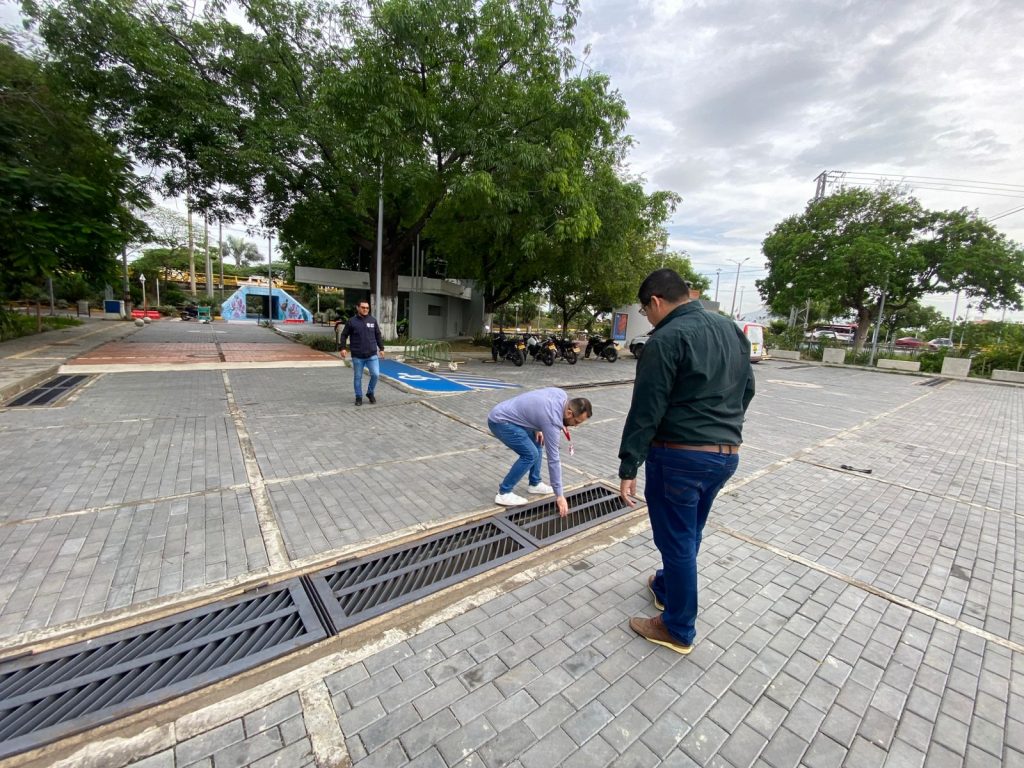 PLANEACIÓN INSPECCIONÓ DAÑOS EN OBRAS DEL MALECÓN