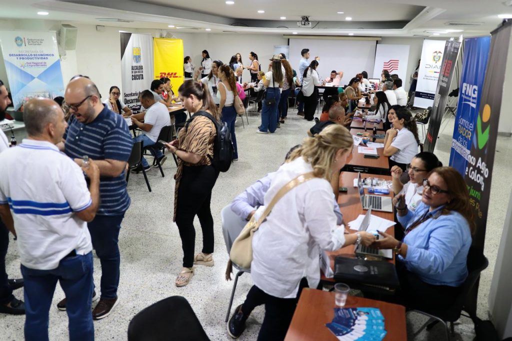 CÚCUTA FUE SEDE DE FUTUREXPO 2025: PLATAFORMA DE IMPULSO A LA INTERNACIONALIZACIÓN DE EMPRENDEDORES Y MIPYMES