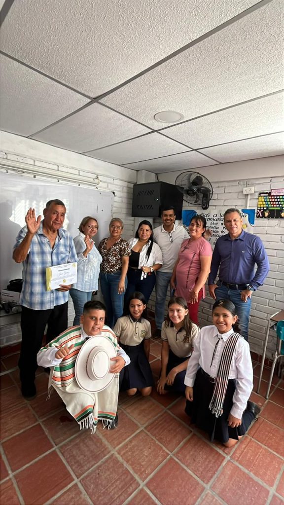 PERSONAL DE COLEGIOS CONECTIVIDAD