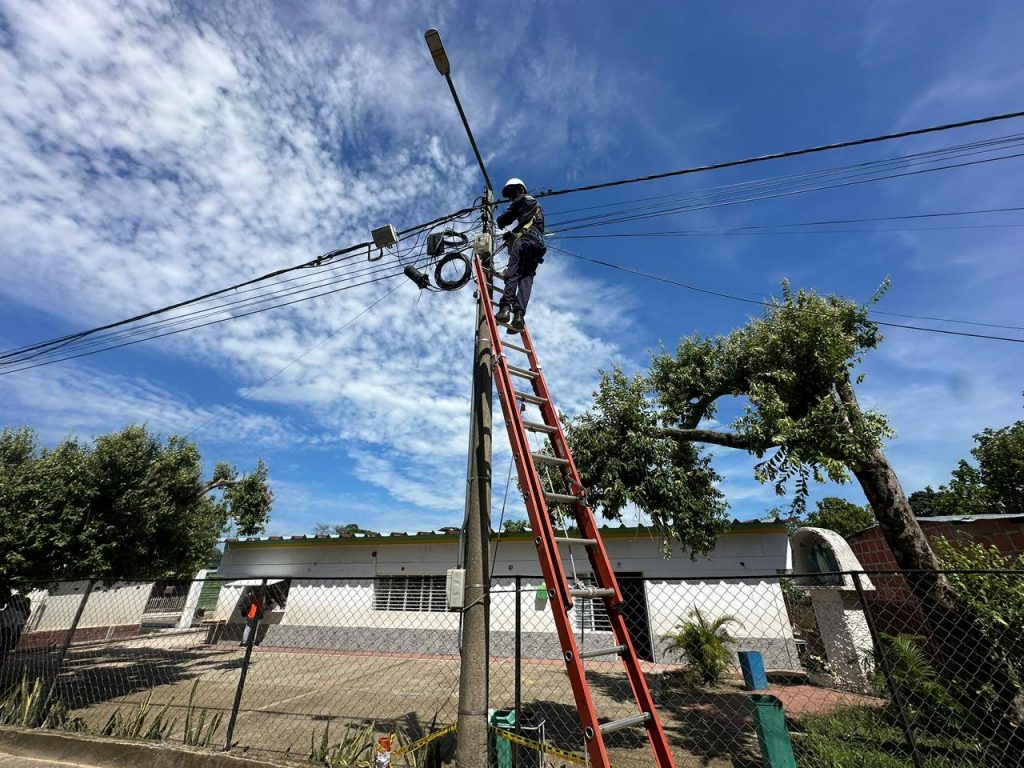 INSTALANDO CONECTIVIDAD