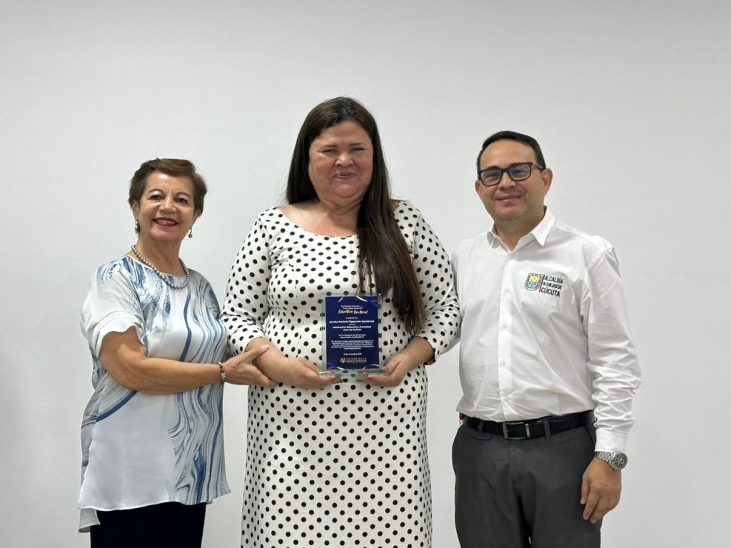 Durante la iniciativa se desarrollaron 11 cursos especializados, orientados a fortalecer capacidades diferenciales, tecnológicas, pedagógicas y de gestión, contribuyendo de manera significativa a la actualización profesional de los educadores y a la transformación de las prácticas educativas en las instituciones del municipio.